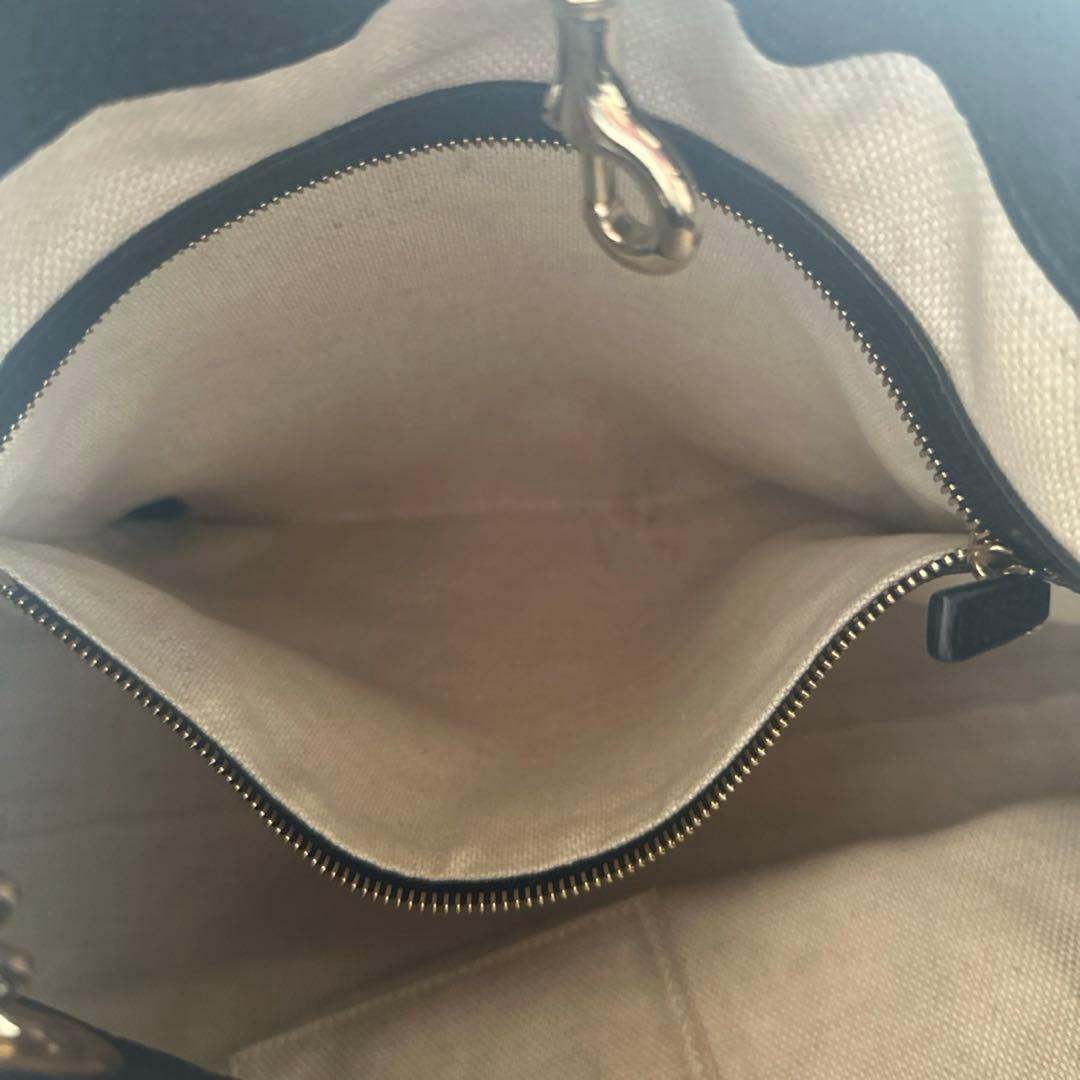 グッチ GUCCI ソーホー レザー ショルダーバッグ 黒 未使用フリンジ付き グッチ GUCCI ソーホー レザー ショルダーバッグ 黒 未使用フリンジ付き