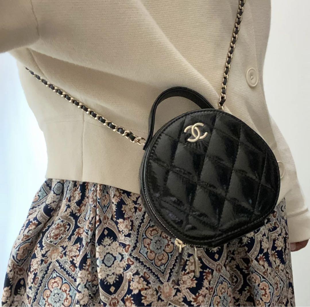 CHANEL シャネル ショルダーバックラムスキン 丸型 チェーン CHANEL シャネル ショルダーバックラムスキン 丸型 チェーン