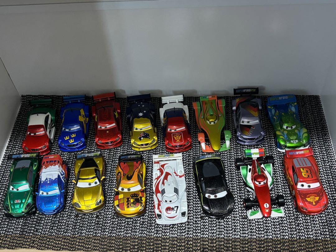 Disney Store カーズ2 16台セット