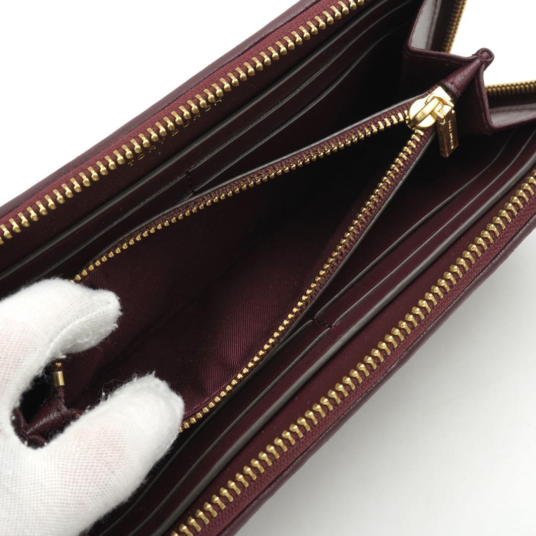 ✨未使用展示品・箱付き✨　TORY BURCH 長財布　Tロゴ　エンボスロゴ