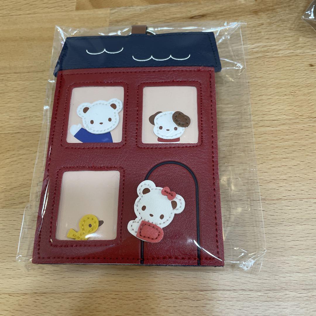 新品未使用　ファミリア　familiar パスケース　レッド