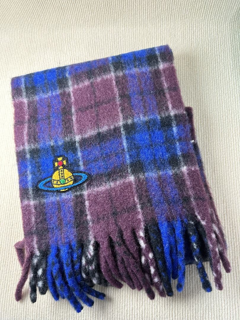 ヴィヴィアン・ウエストウッドのスカーフ小物