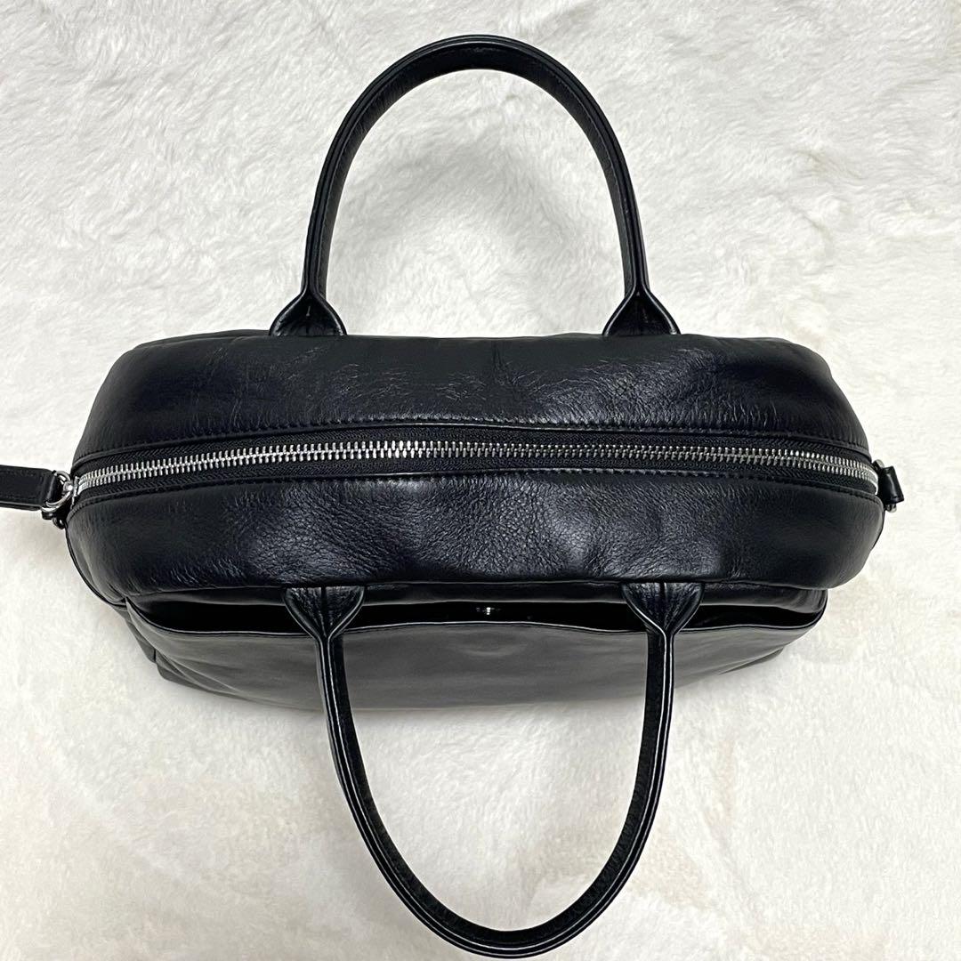 美品✨イアパピヨネ ミニボストンバッグ エンボスロゴ 2WAY