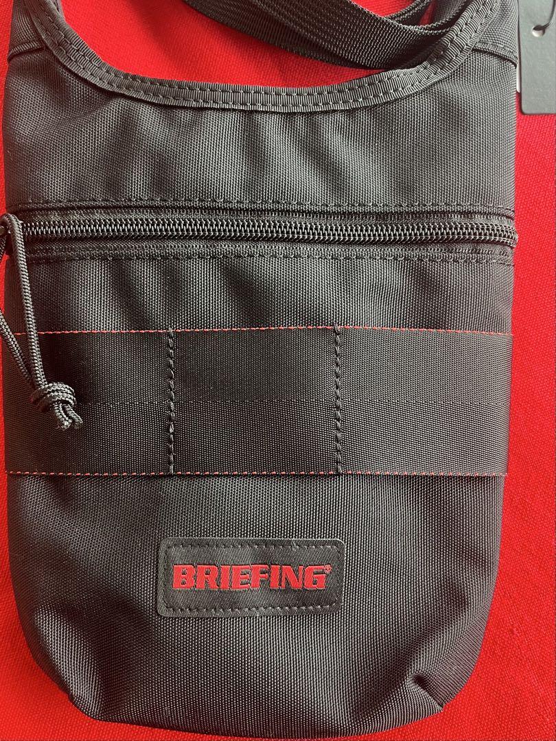 BRIEFINGショルダー