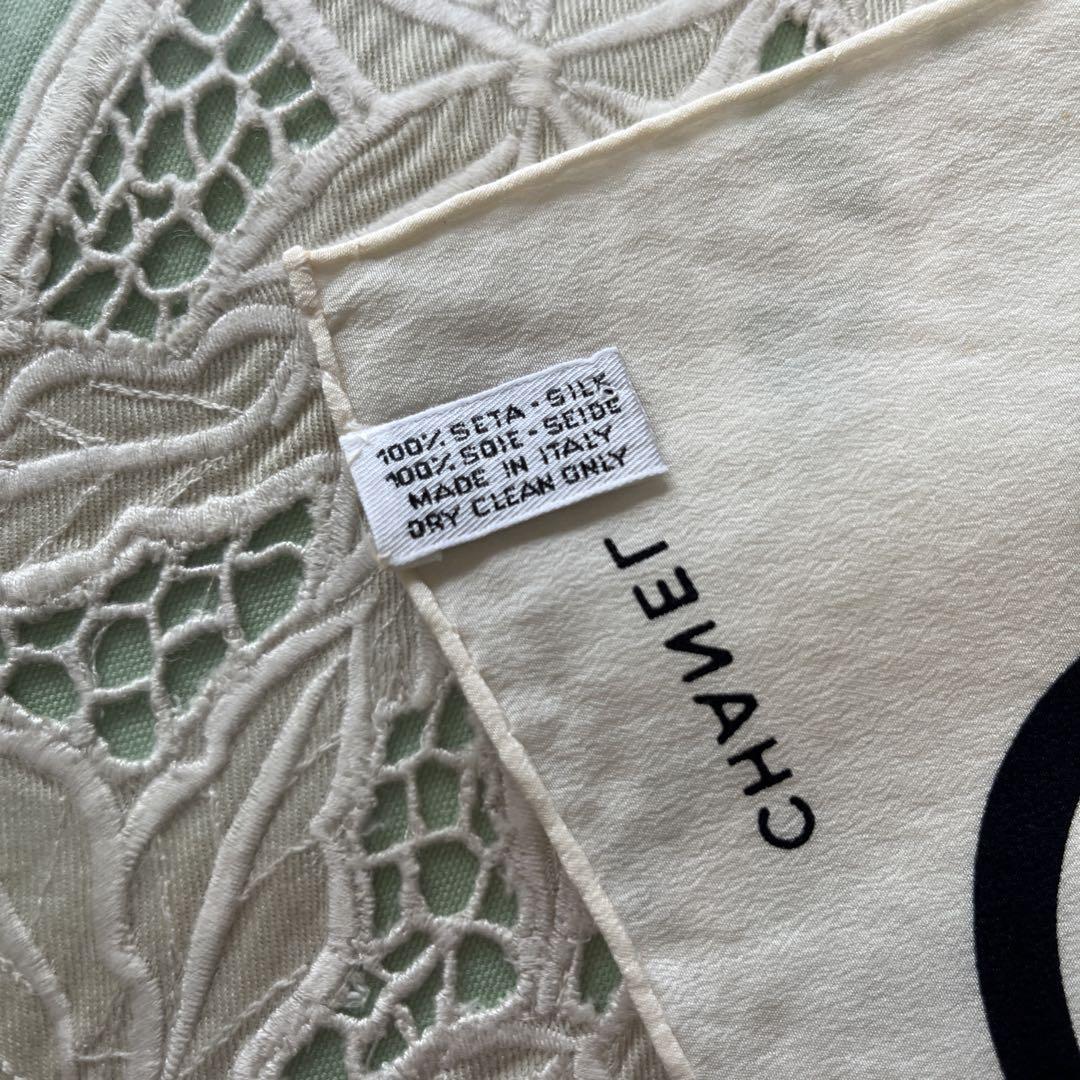 CHANEL シルク100%バンダナ CCロゴ ミニスカーフ ♥︎