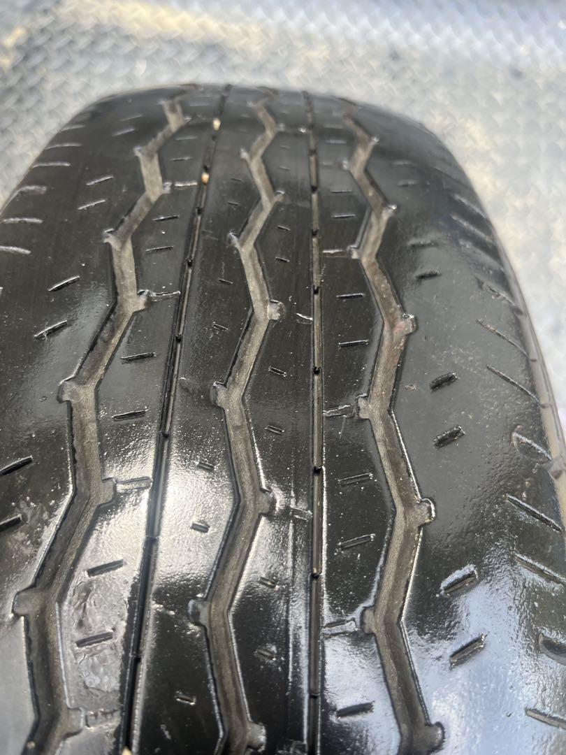 ハイエース200系 純正ホイール 15×6Jブリヂストン普通タイヤ中古