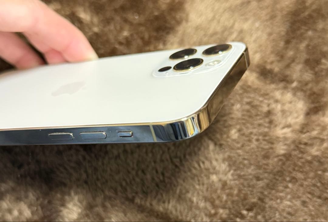 iPhone12Proゴールド