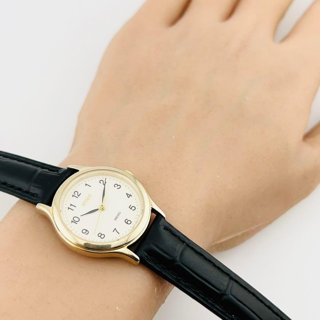 稼動　腕時計　SEIKO SPIRIT　セイコー　ゴールド　新品電池　デイデイト 稼動 腕時計 SEIKO セイコー ゴールド デイデイト 新品電池 I39