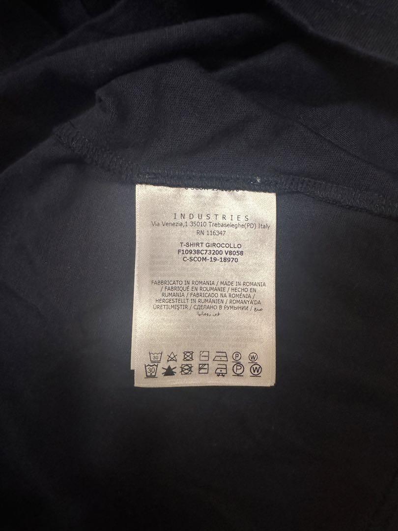 Moncler ネイビー 半袖Tシャツ　NFCタグ付き Moncler ネイビー 半袖Tシャツ NFCタグ付き - メルカリ