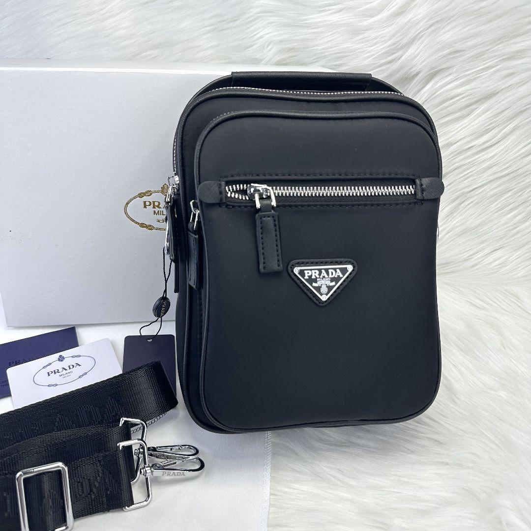 PRADA プラダ(箱付きでの発送です) PRADA プラダ(箱付きでの発送です)
