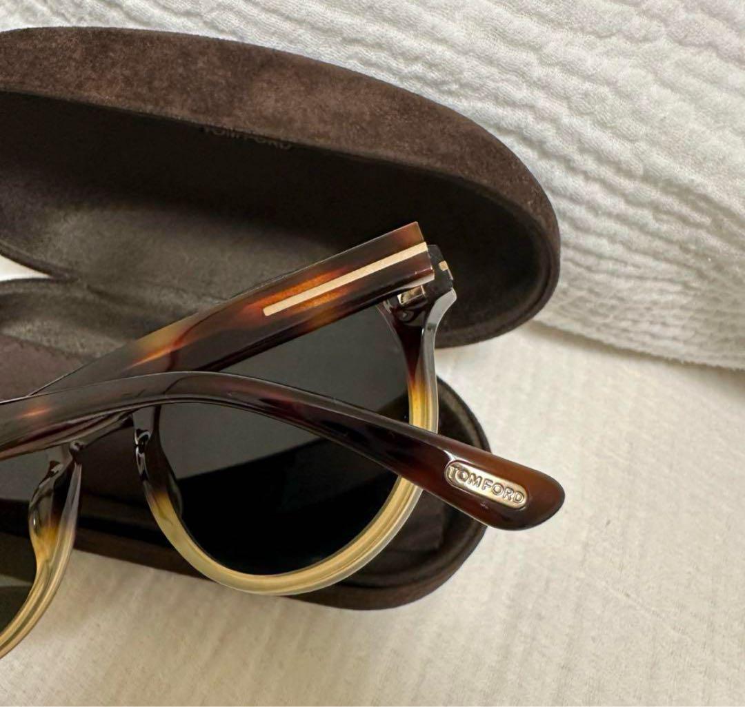 TOM FORD ブラウン ラウンドサングラス TOM FORD ブラウンラウンドサングラス - メルカリ