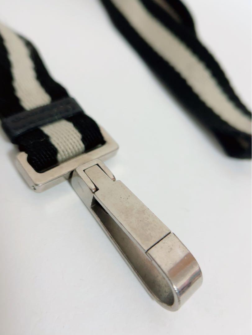 グッチ　GUCCI ストラップ　ストライプ　黒×白