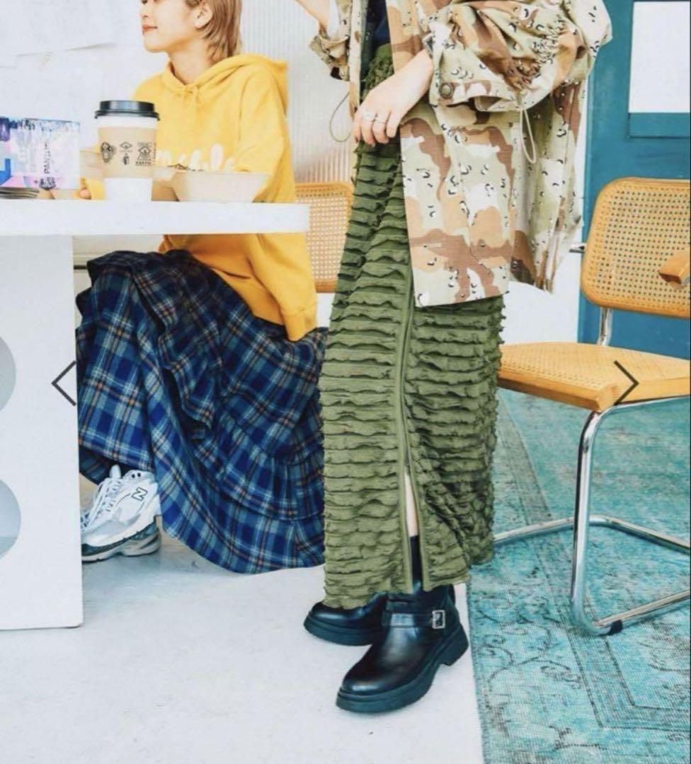 未使用　ニコアンド　人気スタッフプロデュース　てぃら　ロンT niko and ニコアンド[人気スタッフプロデュース企画]ラメッシュ