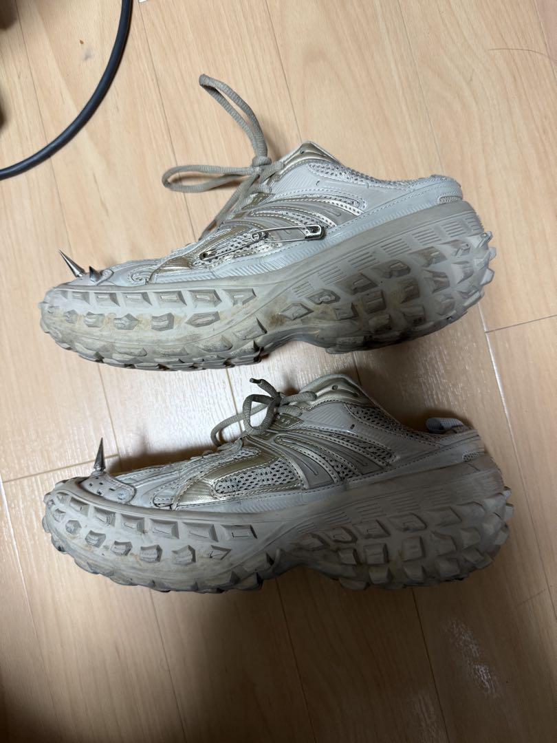BALENCIAGA