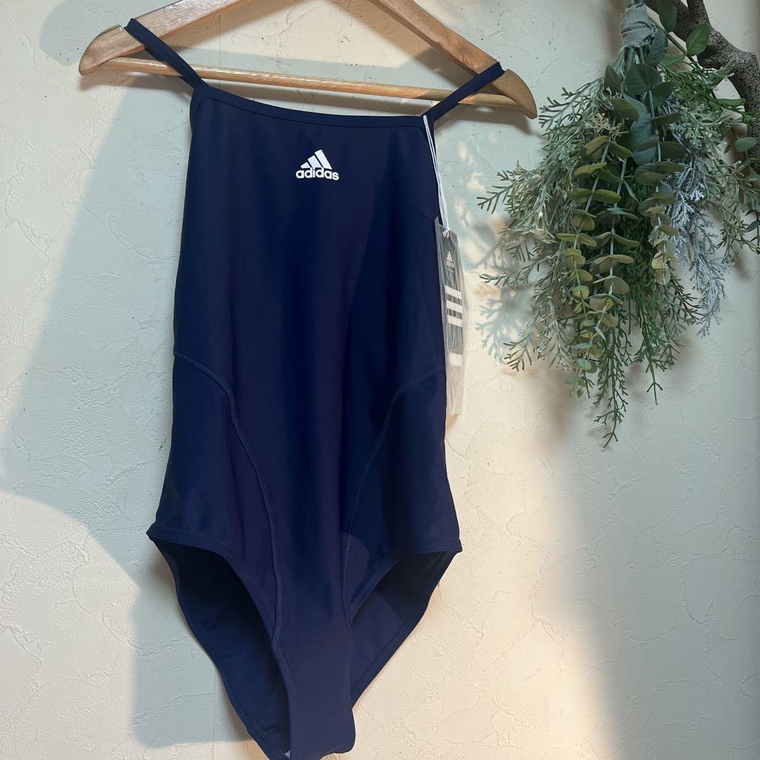 adidas ネイビー ストライプ 半袖 ワンピース 160/84A 新品 adidas ストライプ ワンピース 水着 ネイビー 160cm