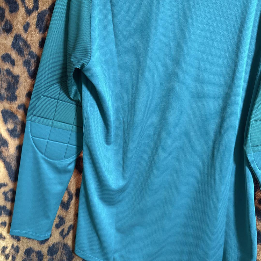 新品　NEW キーパーシャツ　green GK shirt football