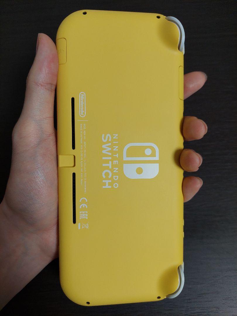 Nintendo Switch - 任天堂switchライト　イエロー Amazon.co.jp: Nintendo Switch Lite イエロー : ゲーム
