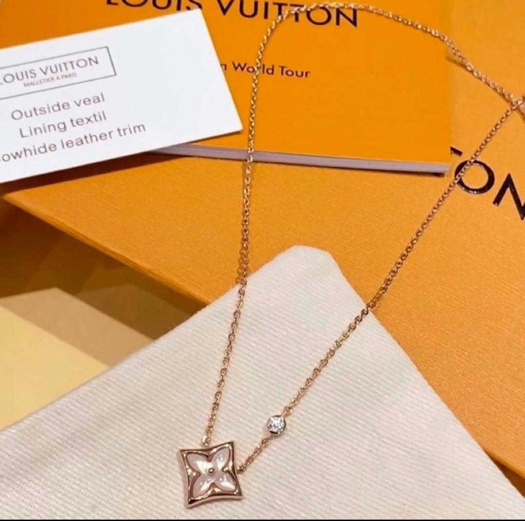 LOUIS VUITTON モノグラムネックレス**01