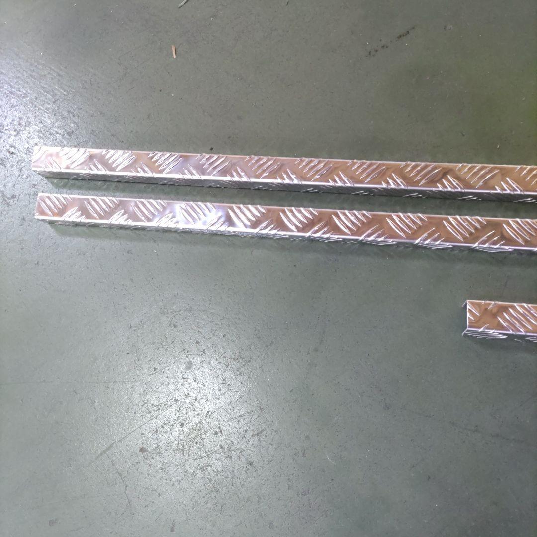 高い素材 ハイゼット標準あおり部補強4点 荷台・あおりガード作りまし