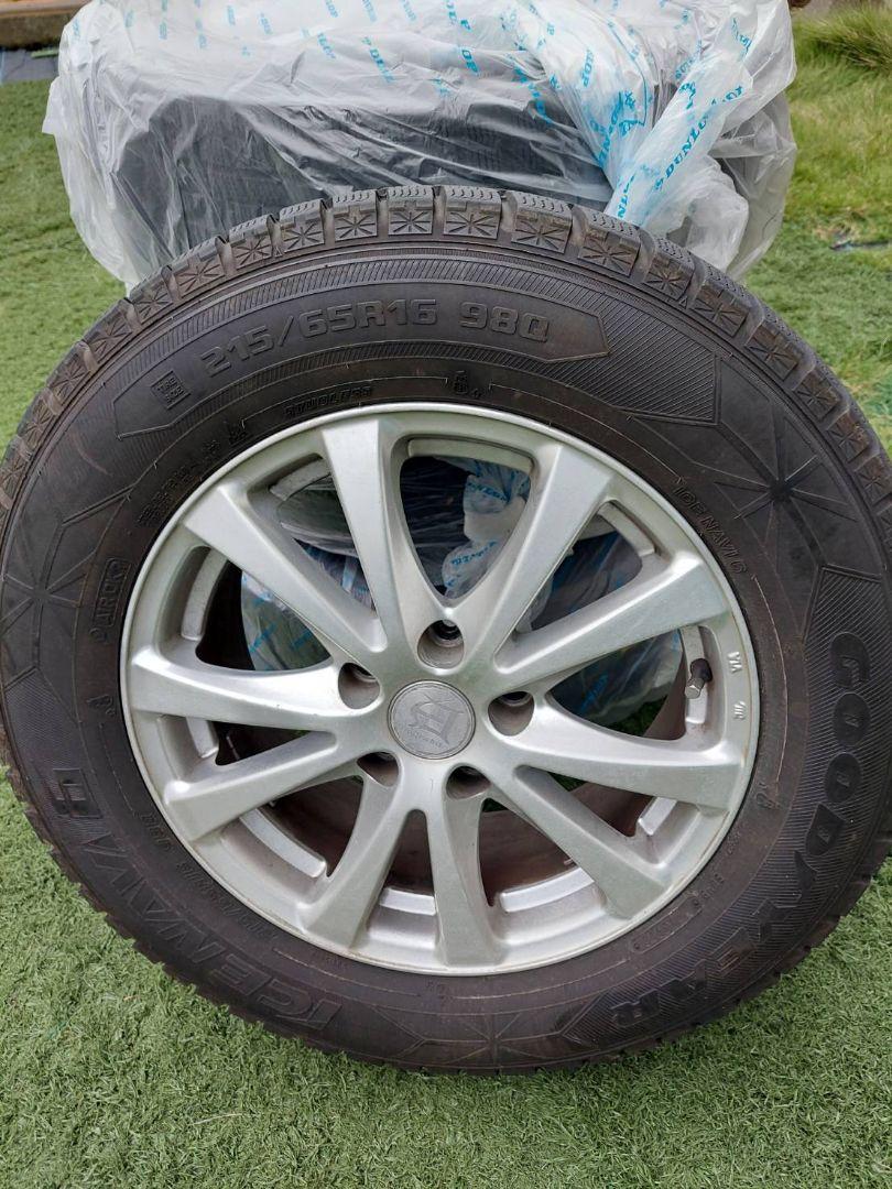 アルファード　215/65R16 スタッドレスタイヤとホイールセット