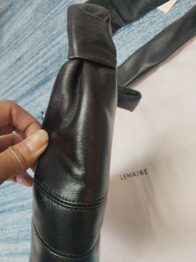 LEMAIRE ブラックレザーショルダーバッグ