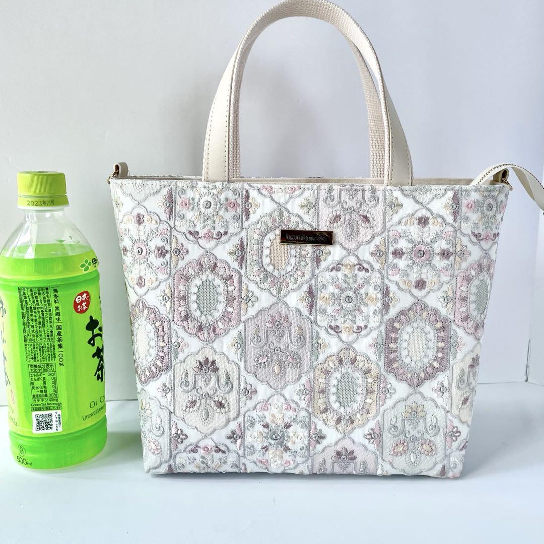 コアラ　トートバッグ　インド刺繍ハイクラスと合皮　ハンドメイド コアラ様専用 トートバッグ インド刺繍ハイクラスと合皮