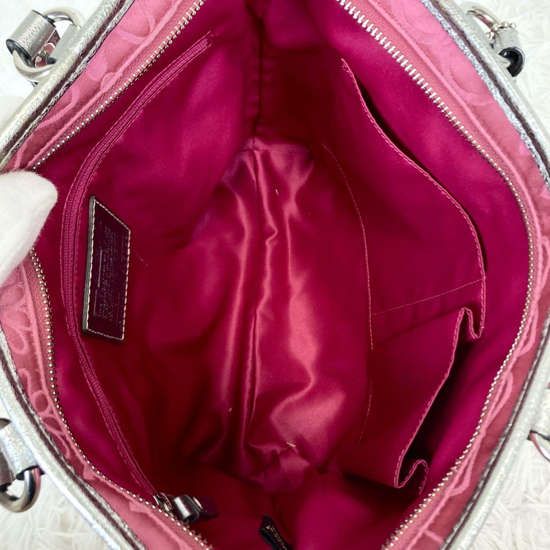 COACH コーチトートバッグ シグネチャー ピンク チャーム付