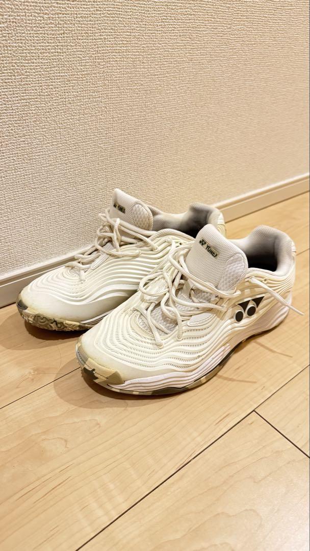 ヨネックス　フュージョンレブ5メンGC 27.5cm