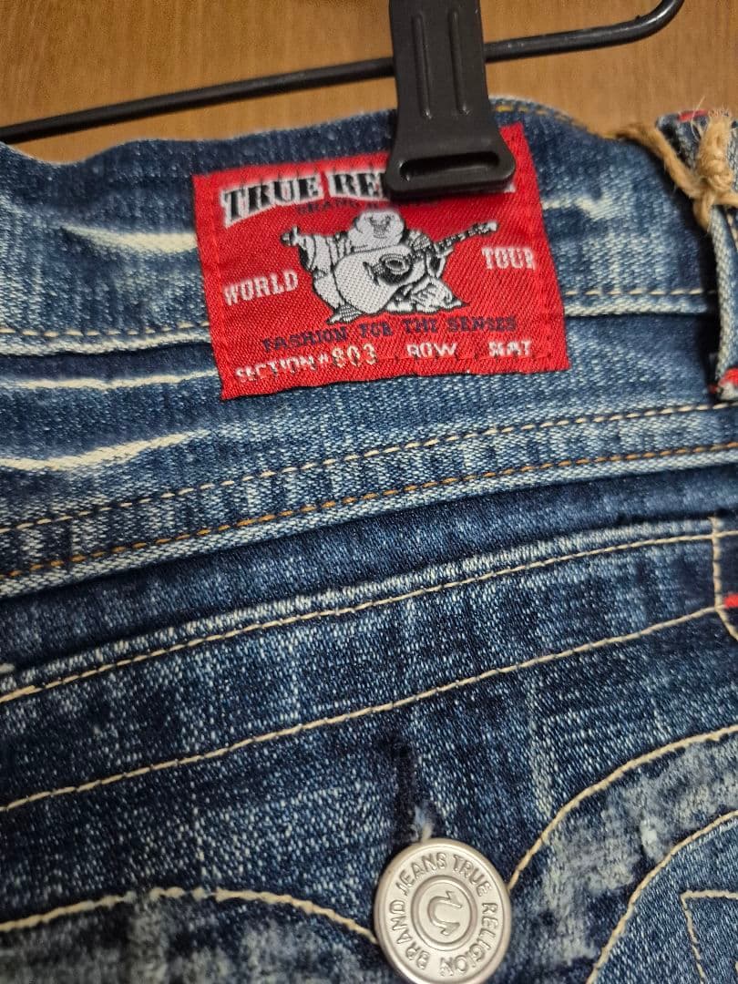 TRUE RELIGION WORLD TOUR デニムジーンズ　２８インチ