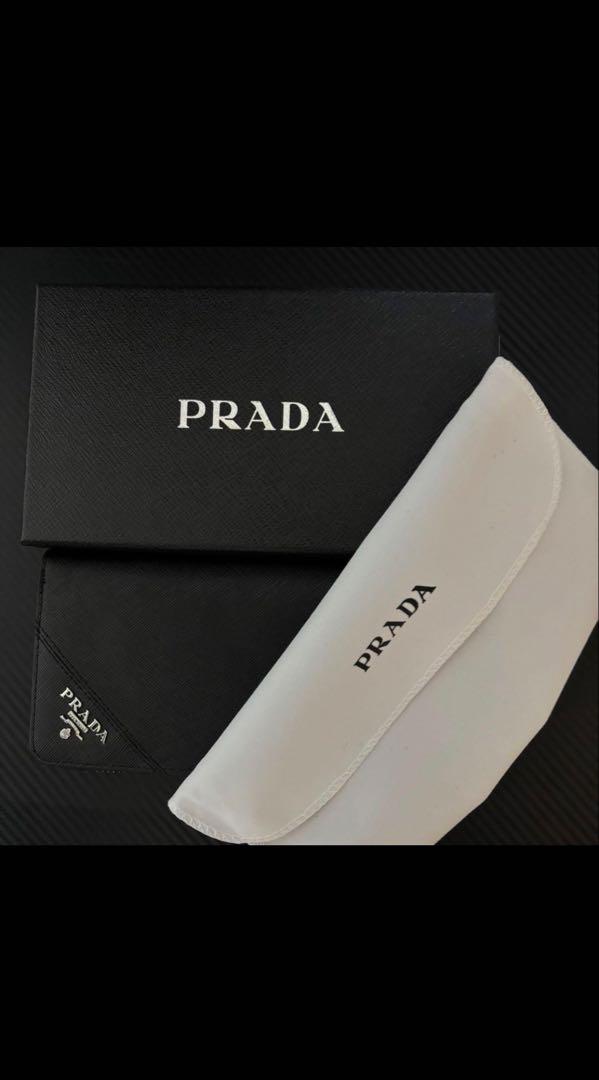 PRADA サフィアーノトライアングル 長財布