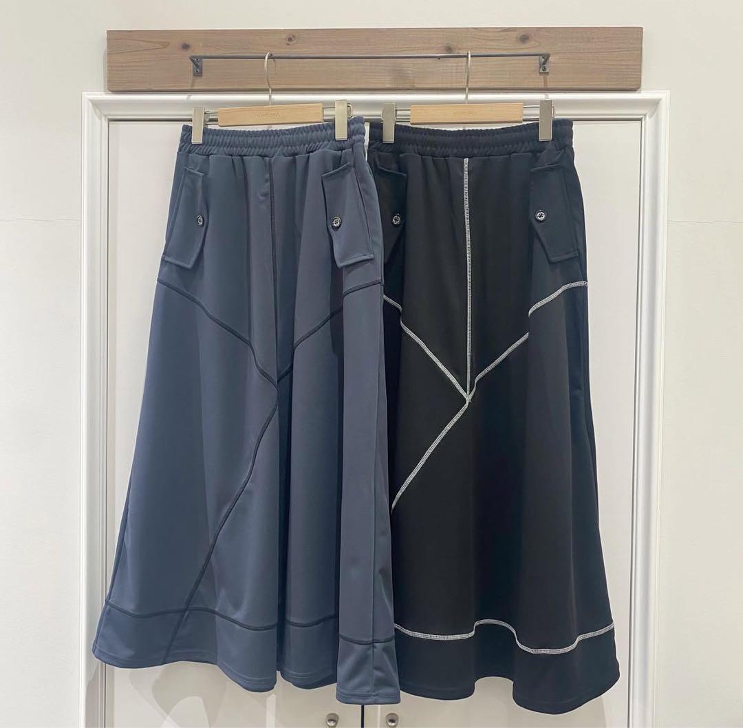 [33℃] カラーステッチカットソーフレア M/SKIRT ￥ 9,790