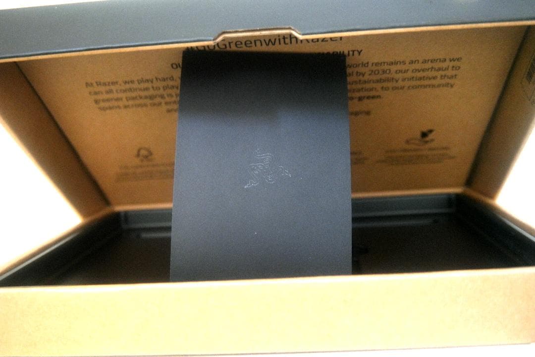 【激安!!】RAZER BLADE14 ゲーミングPC 本格US版 おまけ付 【激安!!】RAZER BLADE14 ゲーミングPC 本格US版 おまけ付