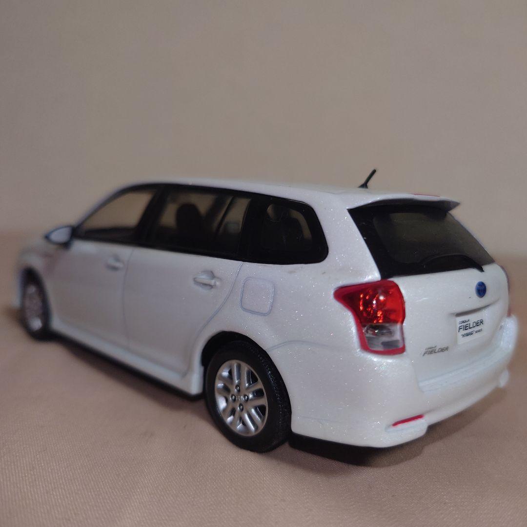 TOYOTA　COROLLA　FIELDER　2台セット