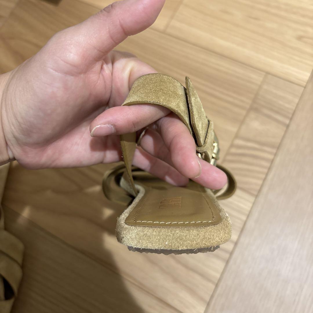 スペイン発送 ZARA 限定スエードストラップサンダル エレガント ZARA ベージュ スエード ストラップサンダル 37 - メルカリ