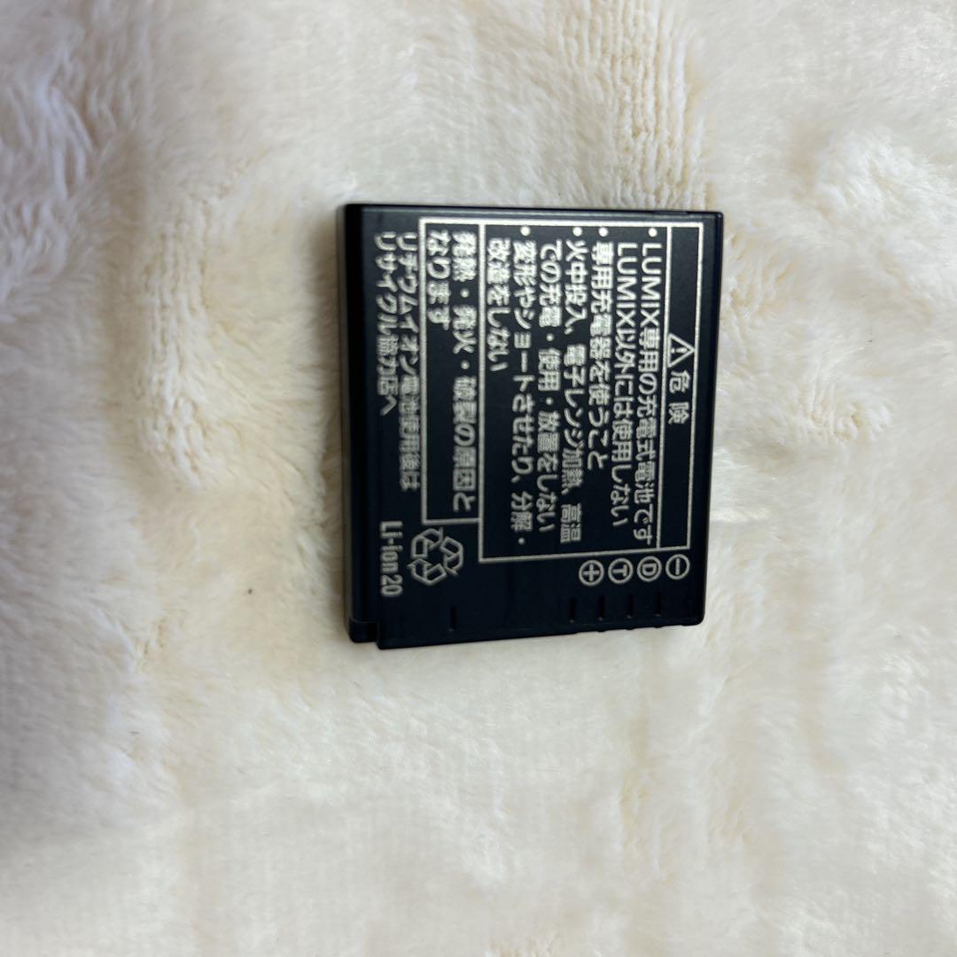 【動作確認済み・美品】Panasonic Lumix DMC-FX40デジカメ