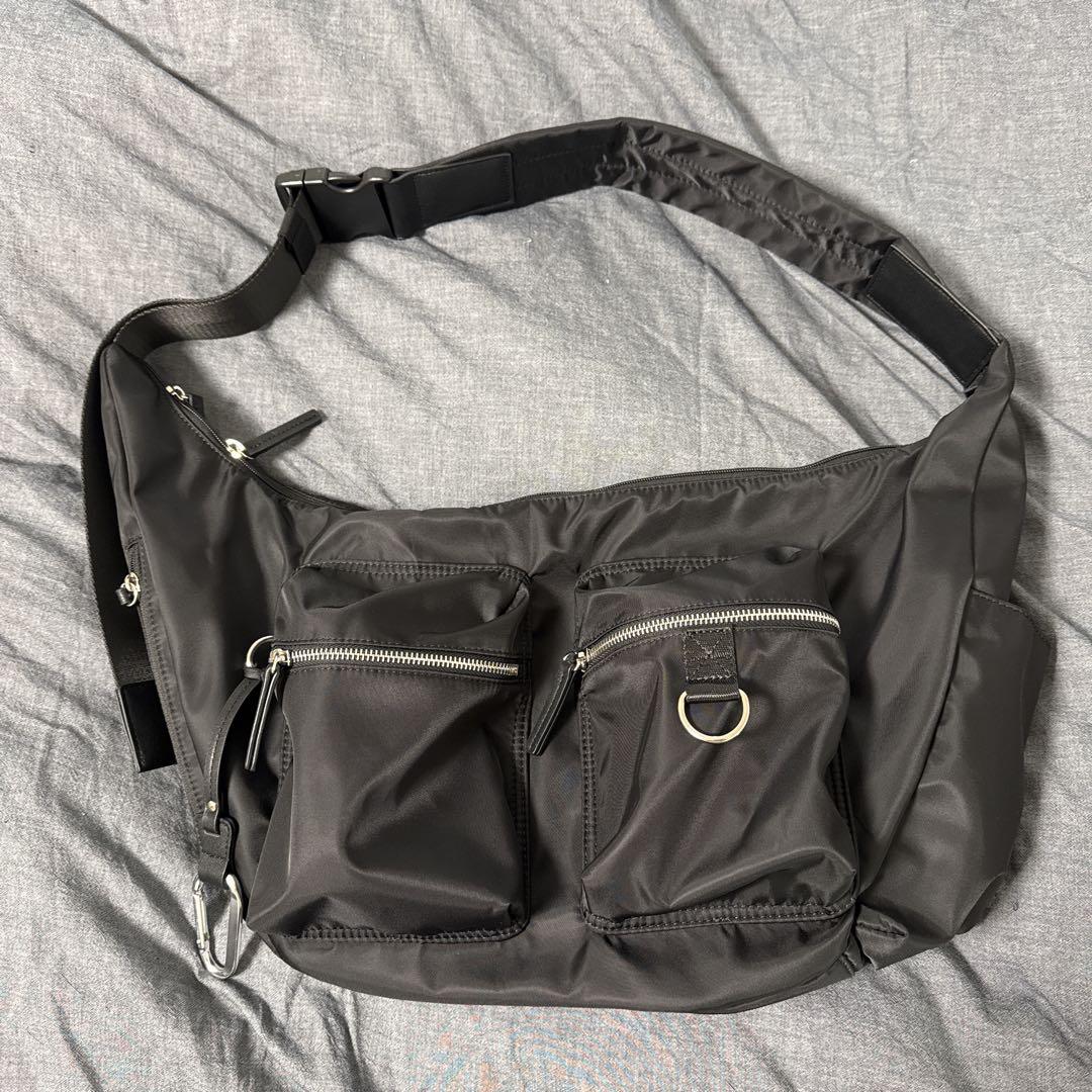 JEANASIS ナイロンWポケットボディBAG