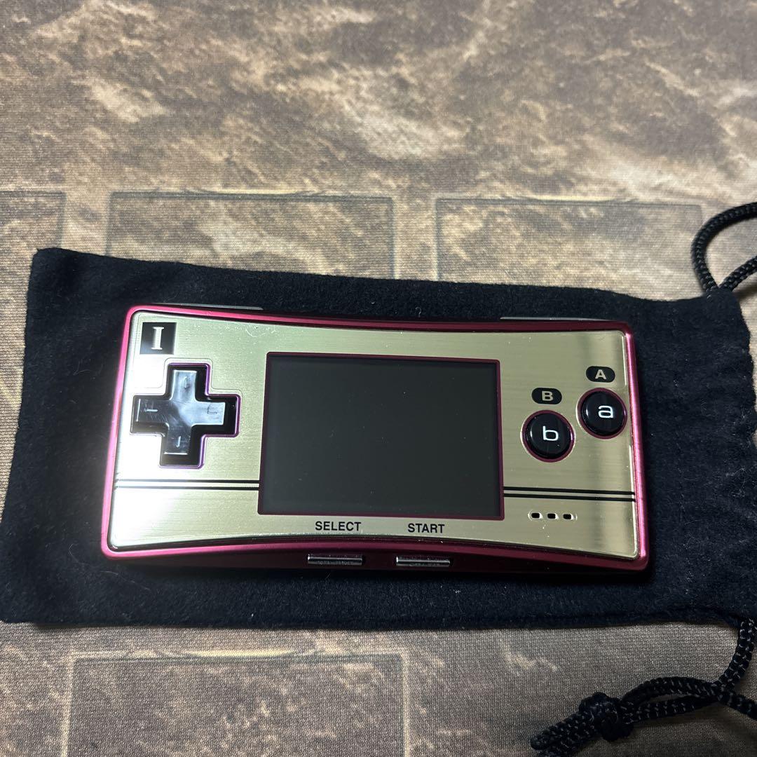 【美品】ゲームボーイミクロ ファミコンバージョン　ソフト付　充電ケーブル付