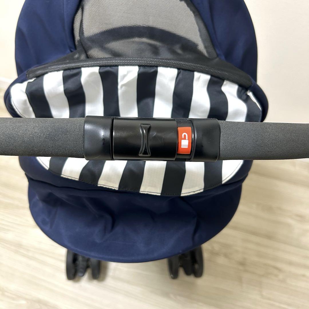 【美品】Aprica ラクーナエアーAB 軽量オート4輪両対面ベビーカー