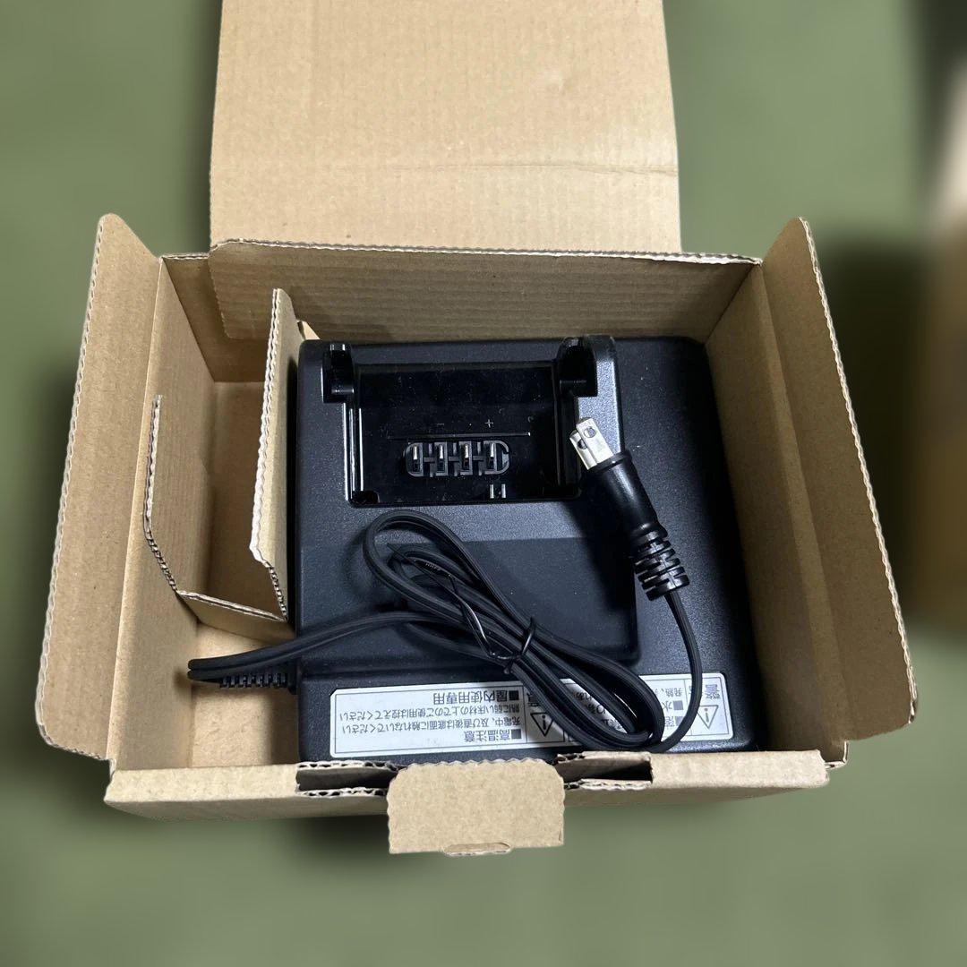 Panasonic 電動自転車用 充電器 NKJ074Z（後継のNKJ075Zになり