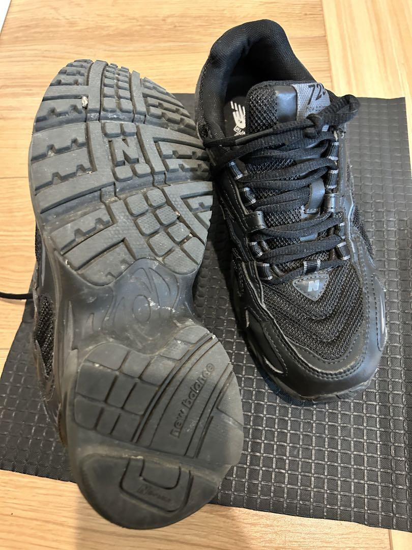 New Balance 725 ブラック
