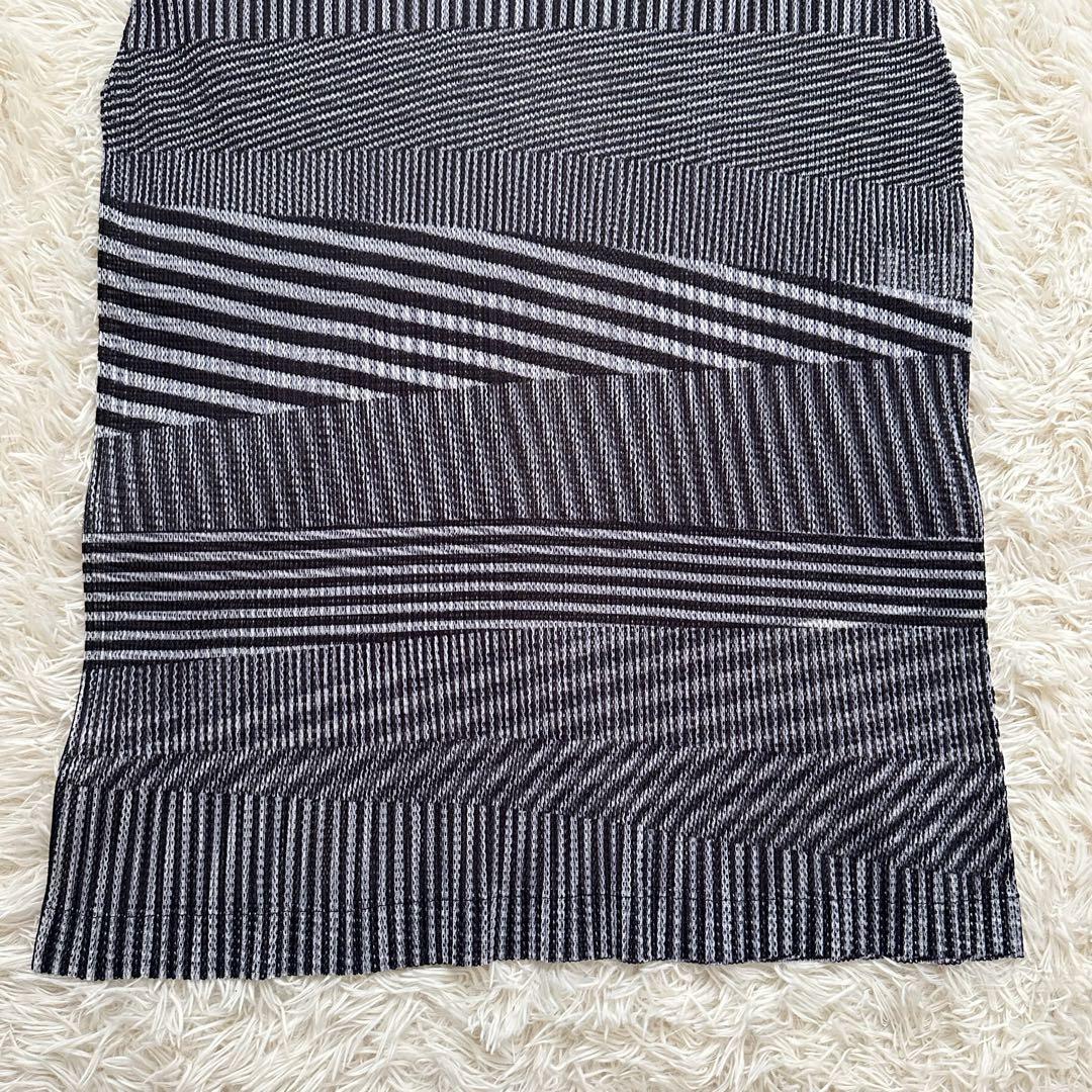 【美品】プリーツプリーズ　総柄　限定柄　チュニック　ノースリーブ PLEATS PLEASE ISSEY MIYAKE - プリーツプリーズ ワンピース