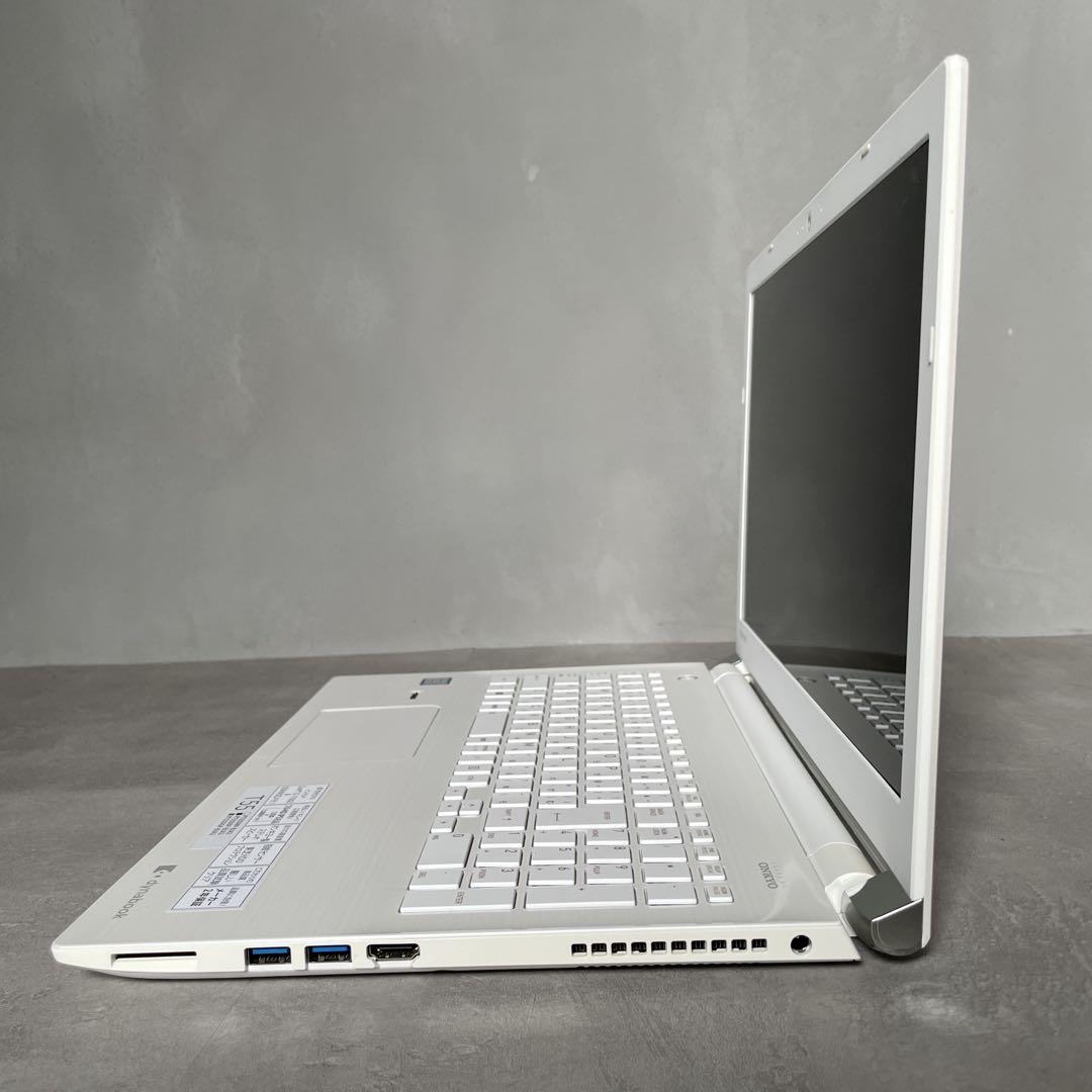 東芝ダイナブック ノートパソコン SSD搭載 オフィス2024付 ブルーレイ対応