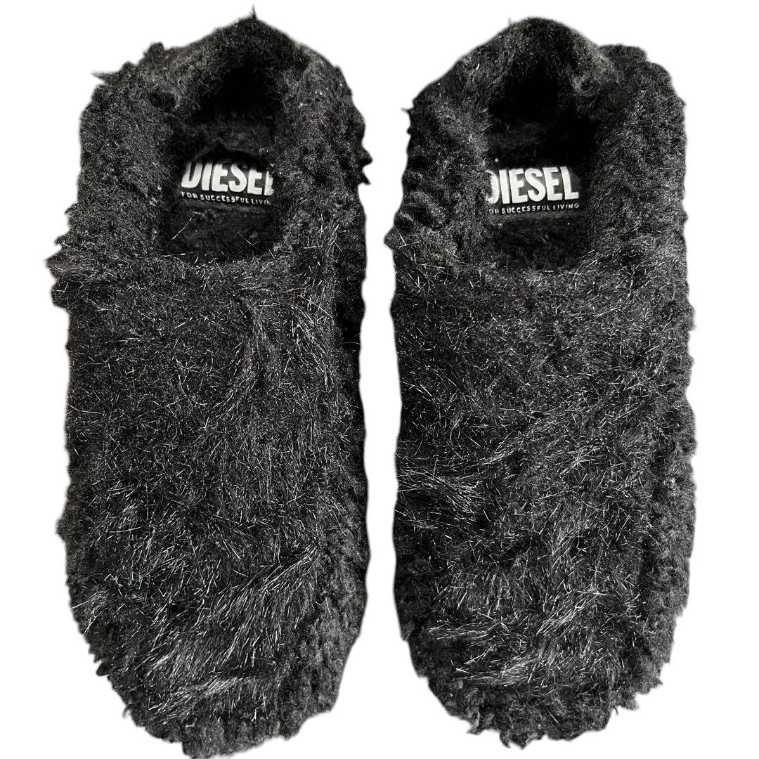 1回使用　DIESEL フェイクファーミュールスニーカー24,5cm DIESEL フェイクファー ミュール スニーカー24.5cm 黒 サンダ