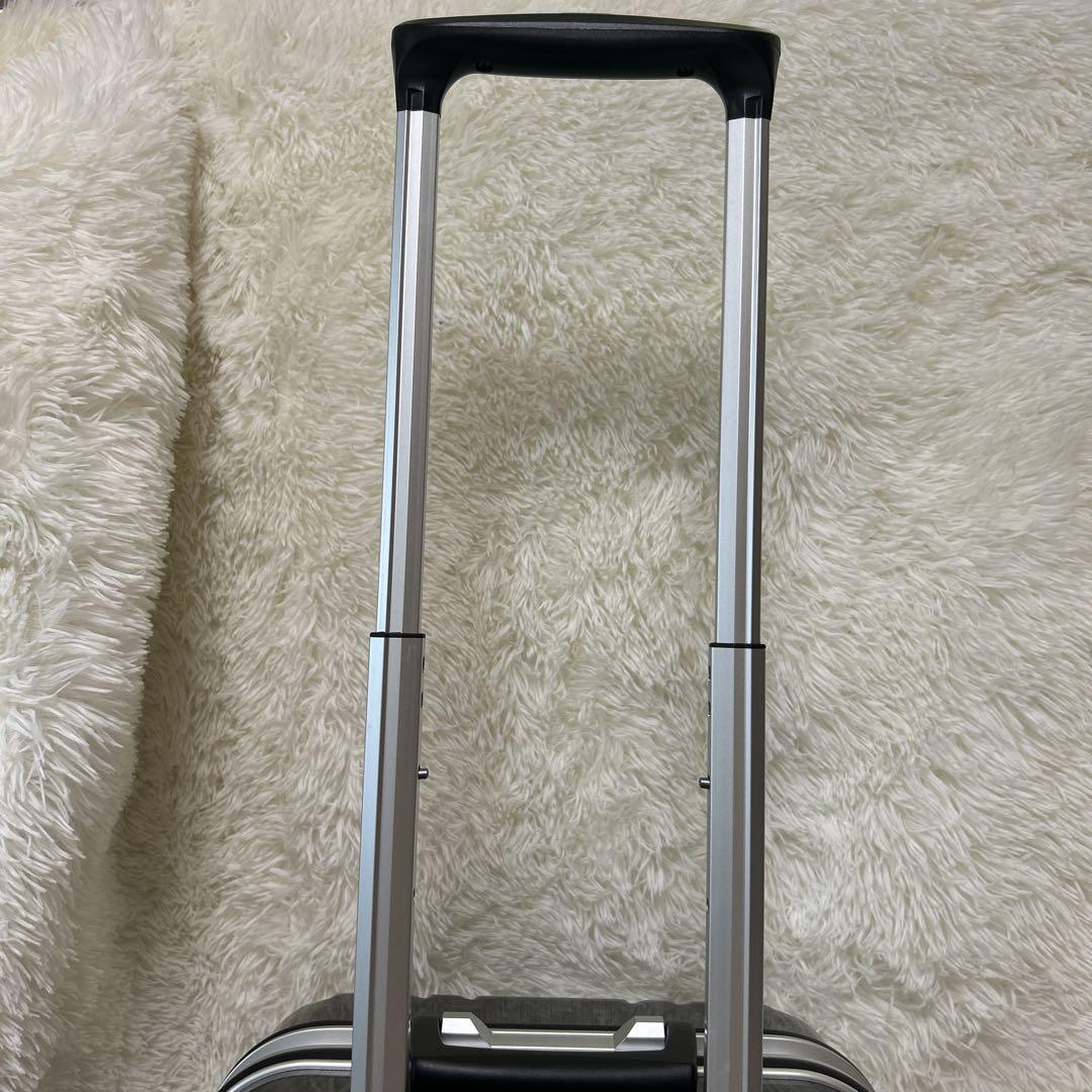 極美品】ACE ボルケーノ 32リットル 4輪 ブラック