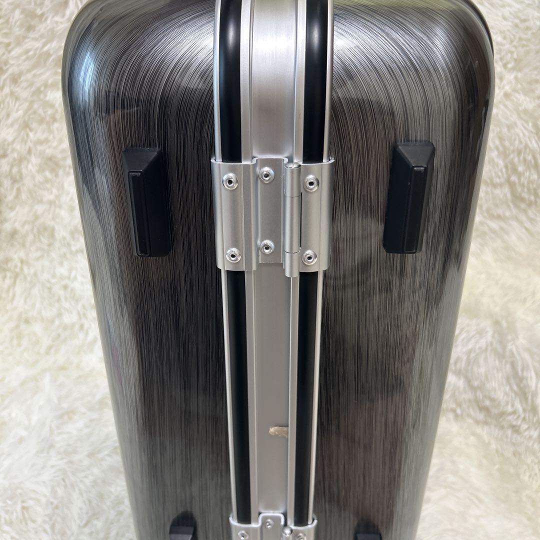 【極美品】ACE ボルケーノ 32リットル 4輪 ブラック ポリカーボネート 極美品】ACE ボルケーノ 32リットル 4輪 ブラック