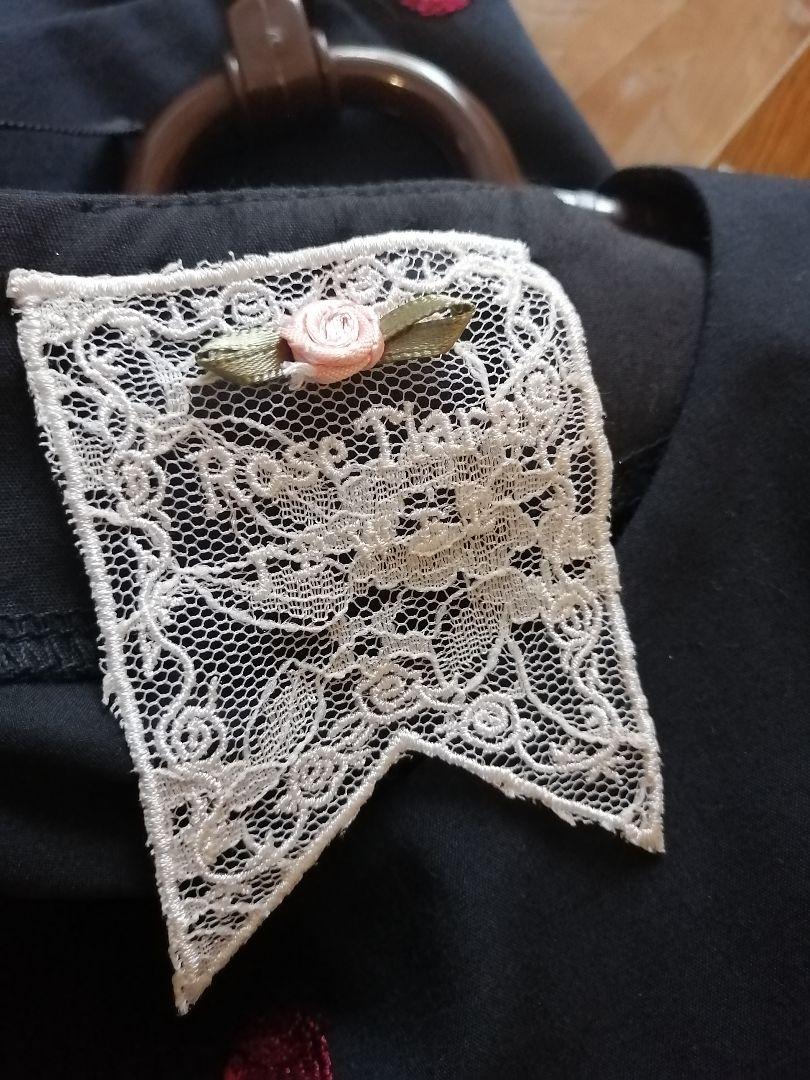 ローズティアラ　46 チェリー刺繍ワンピース　黒