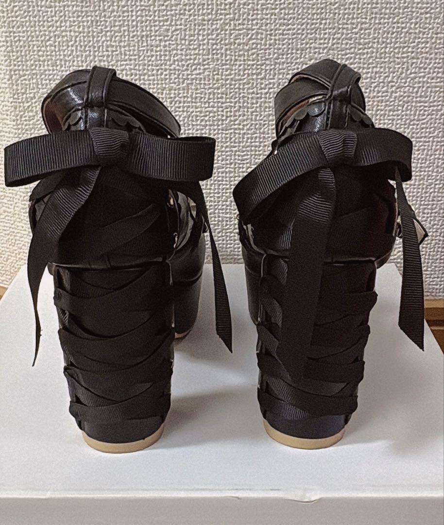 人気ブランド新作豊富 ビジューパールクロスストラップパンプス