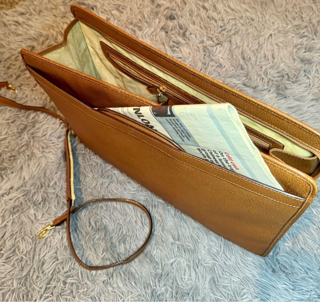 極美品 グッチ レザー 2way ビジネスバッグ ストラップ付き