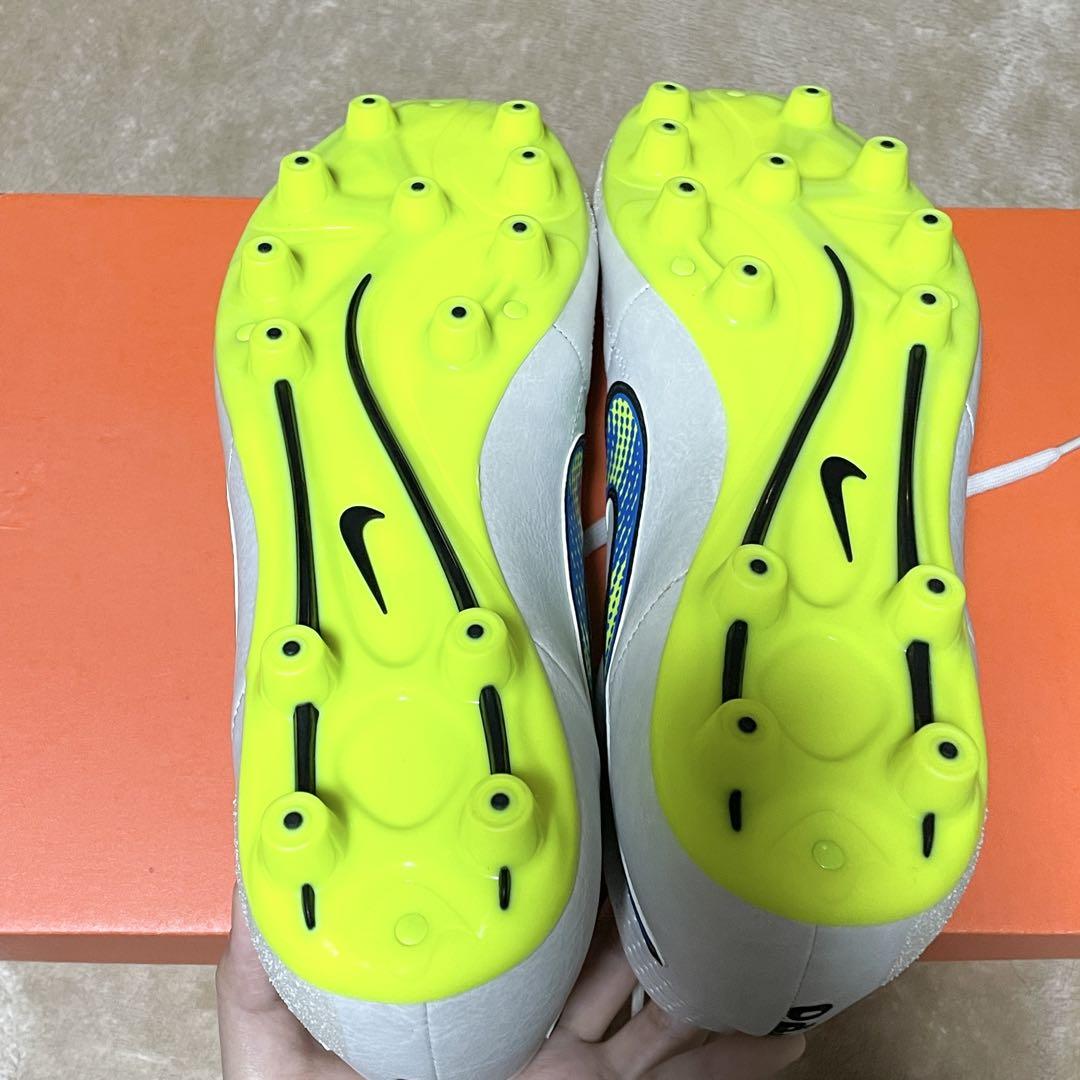 新品未使用⭐︎送料無料⭐︎ NIKE ナイキ ティエンポ レガシー HG-E