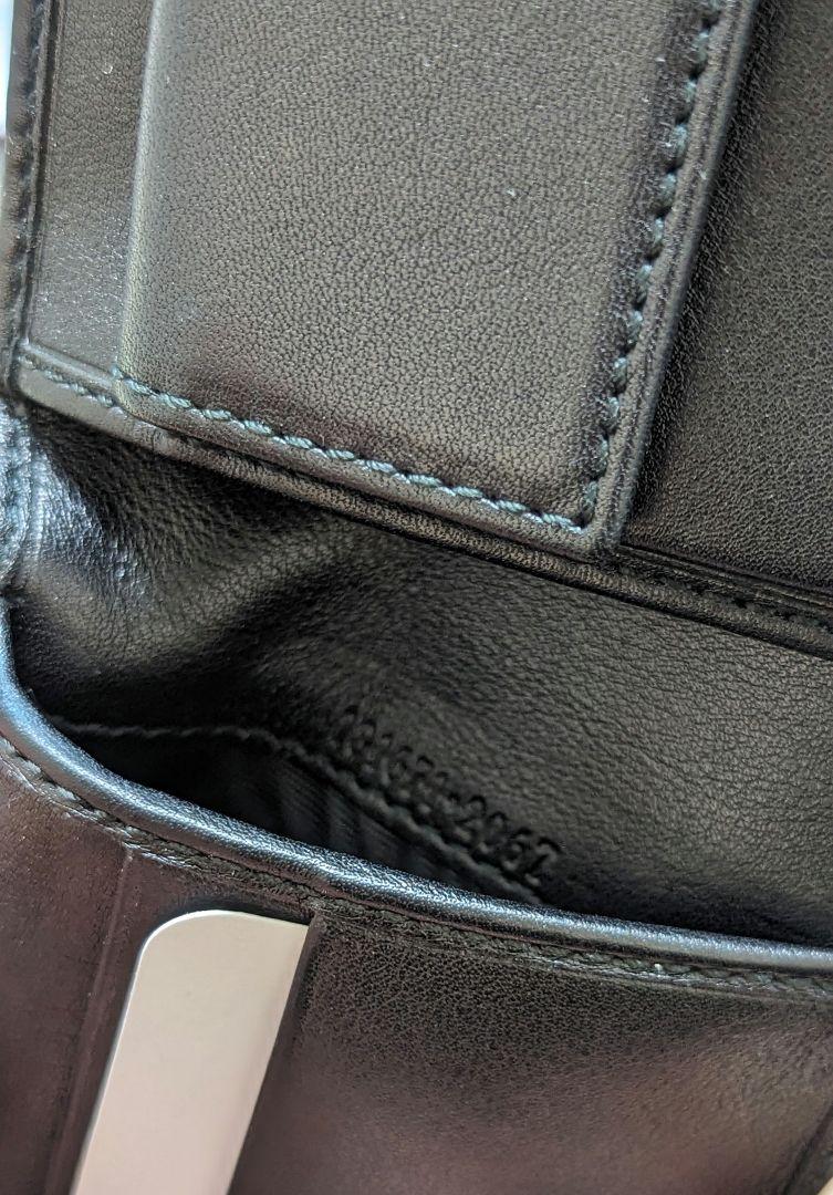 【新品】GUCCI シマレザー 二つ折り財布